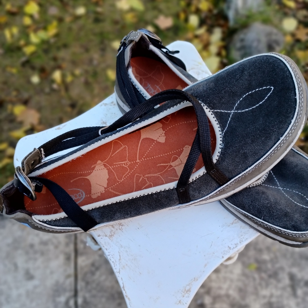 Chaco leather shoes - Picture 2 of 6
